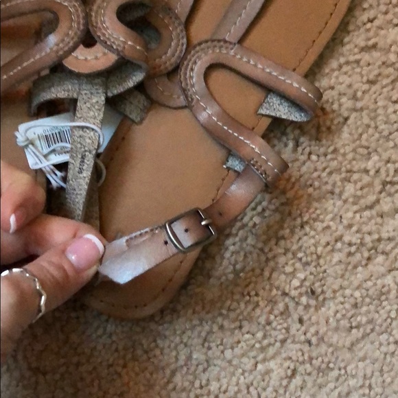 GAP Sandals - Picture 3 of 5